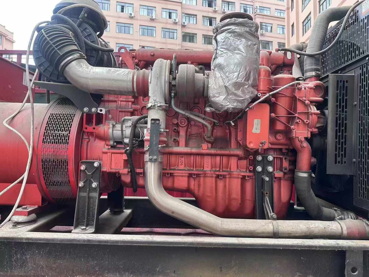新华镇如何选择适合 600kW 柴油发电机组的过载保护器？